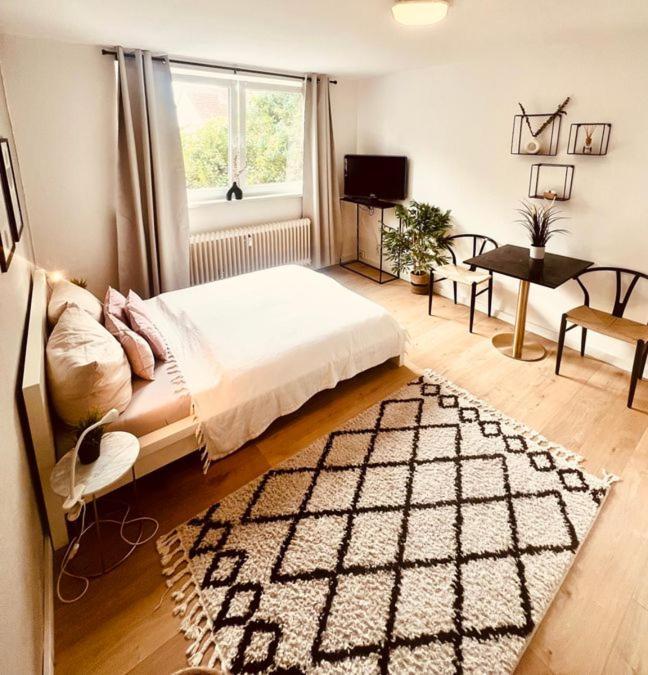 Ferienwohnung An Der Uniklinik Mit Eigener Kueche Und Renoviertem Badezimmer 洪堡 外观 照片